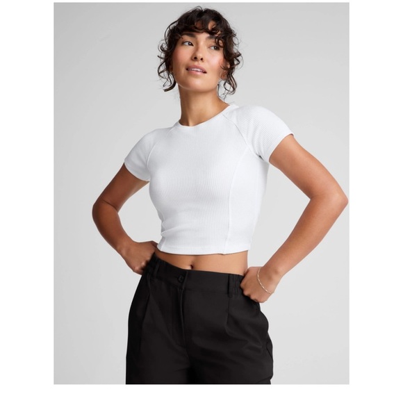 Beyond Yoga Women's Small Silhouette Cropped Tee White NWT RIbbed Fabric - Picture 2 of 8